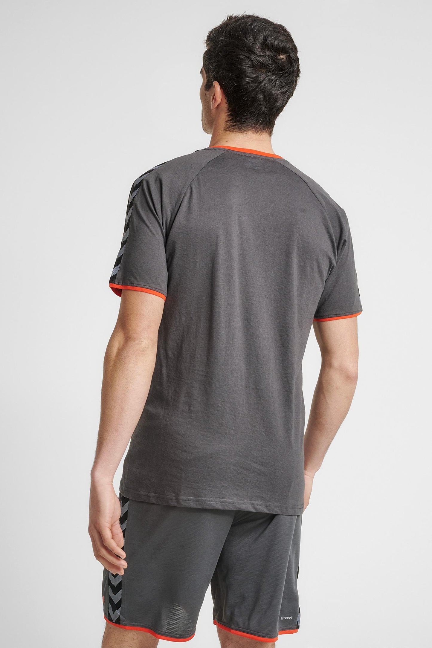 HUMMEL - Hmlauthentic Training Tee - Asphalt