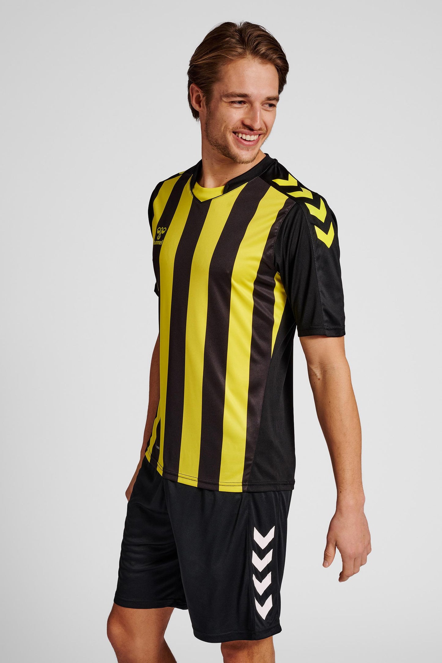 HUMMEL - Hmlcore Xk Striped Jersey S/s - Black/blazing Yellow