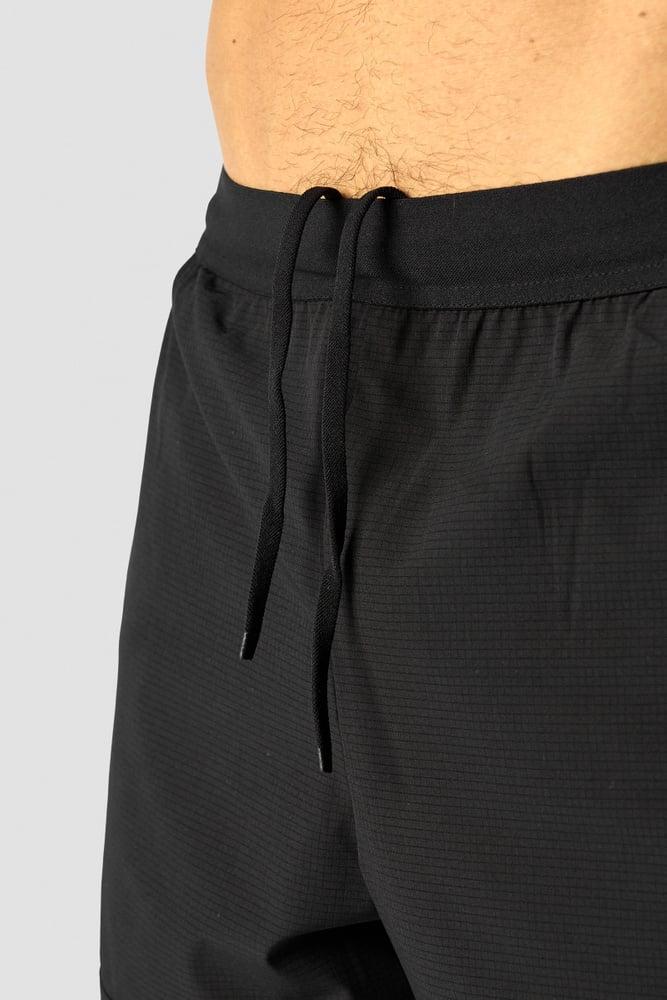 ICANIWILL - Charge Shorts - Black