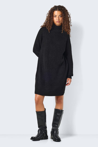 NOISY MAY - Timmy L/s Knit Dress - Black